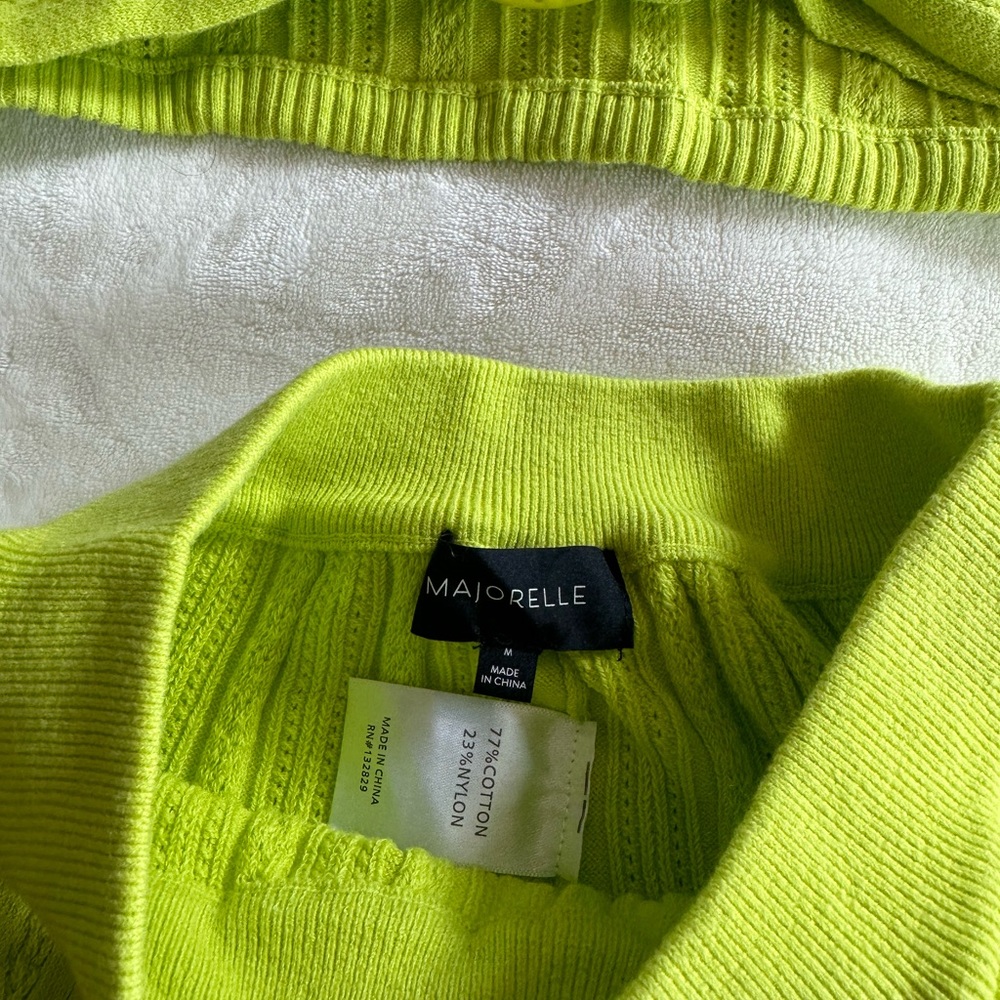 Revolve Set - Picture 4 of 4